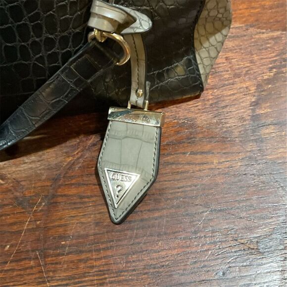 Guess Shoulder Tote Bag & Wallet Set Color Block Croc Print Chain Accent Black​​ - Picture 4 of 16